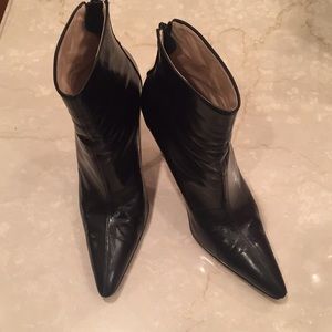 AUTHENTIC MANOLO BLAHNIK ANKLE BOOTS